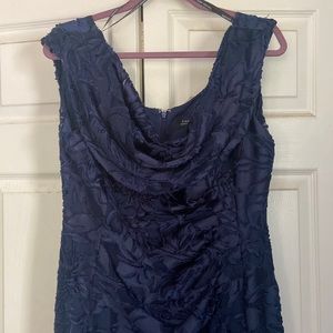 Tahiti ALS Size 16 Gown Never Worn